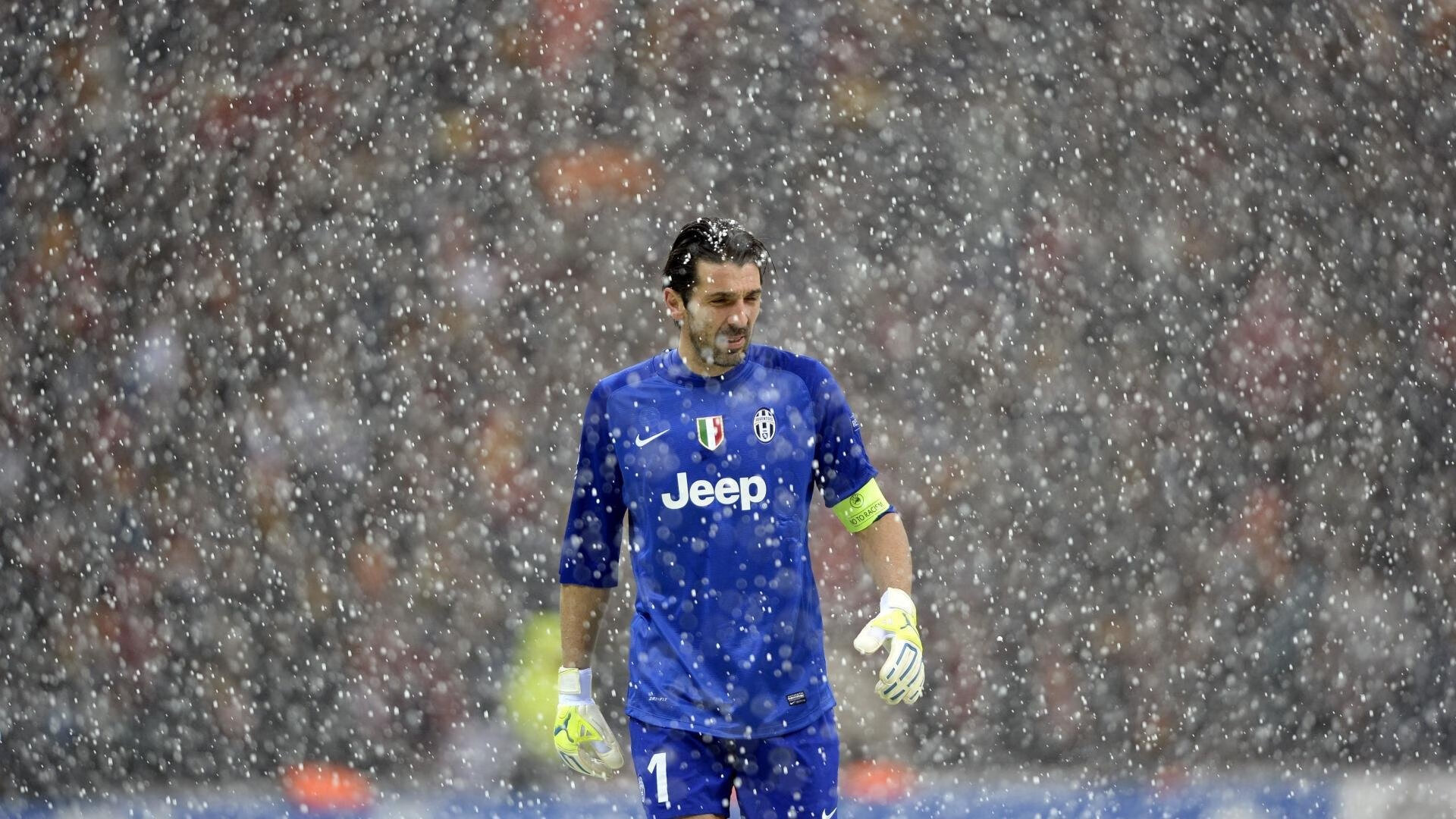 Scout迎来三赛季出色发挥，IG观众热烈欢呼！热度持续攀升